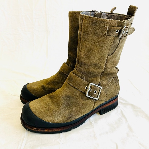 Vintage UGG Rugged Suede Engineer Boots - Picture 6 of 16